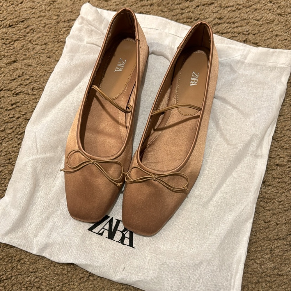Zara Satin Effect Flats With Bow